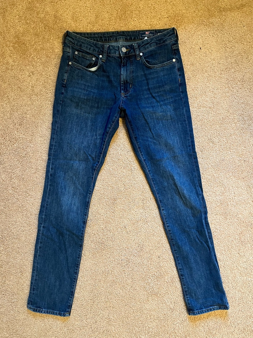 Vineyard Vines men’s slim dark wash jeans 30x32